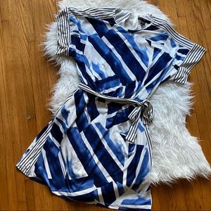 DONATED Maggy London | Printed Dress | Size 4 | Blue & White